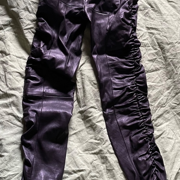 THE ROW - Orshen ruched black lambskin leather leggings - MEDIUM - Picture 3 of 6